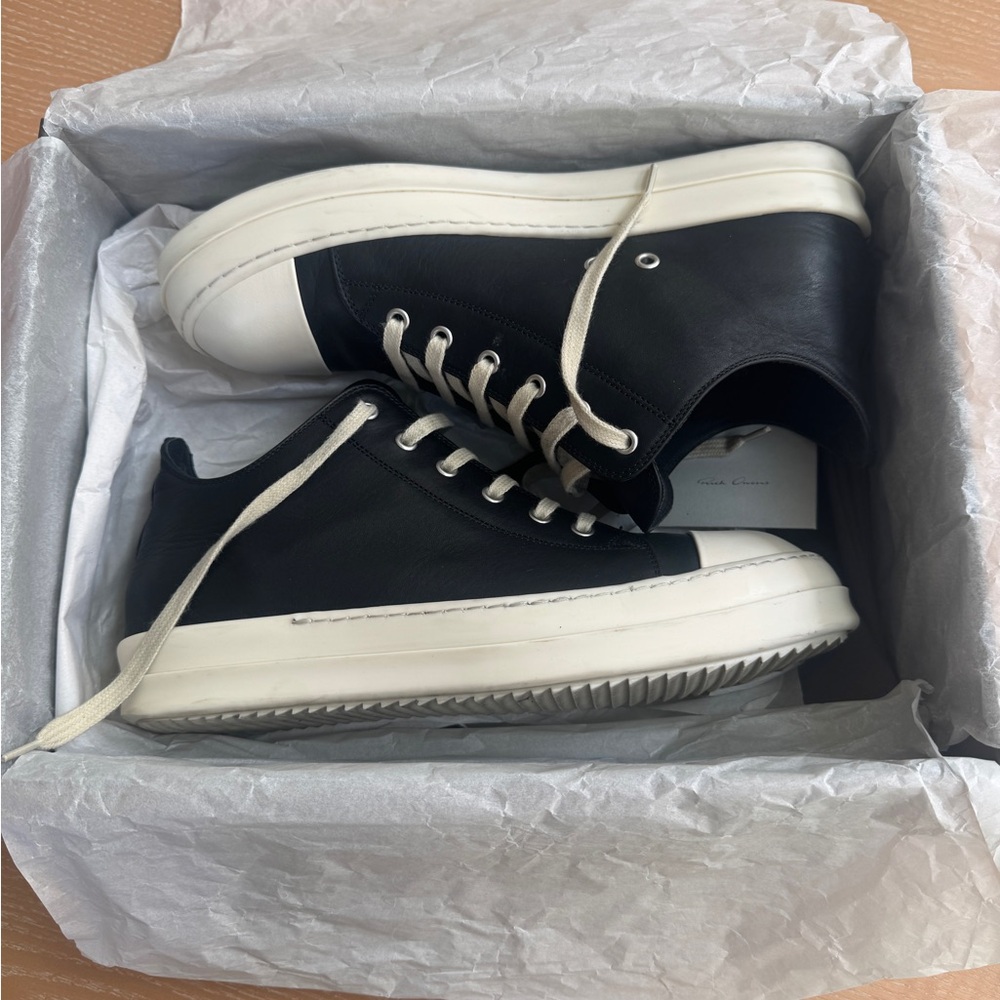 Rick Owens Black and Cream Sneakers - Picture 4 of 12